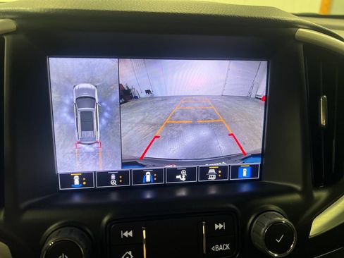 Certified 2023 GMC Terrain SLT w/ Infotainment Package II AWD/4WD image 24