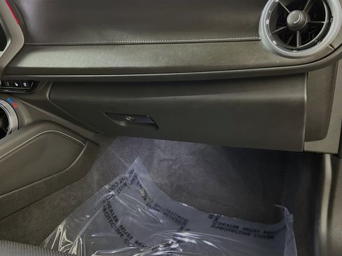 Used 2018 Chevrolet Camaro SS image 34