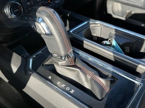 Used 2019 Ford F150 Lariat w/ Equipment Group 502A Luxury AWD/4WD image 32