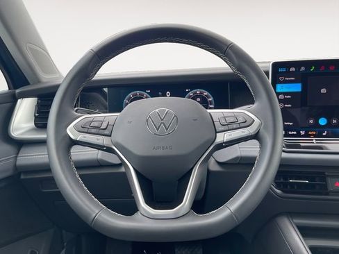 New 2026 Volkswagen Tiguan SE AWD/4WD image 10