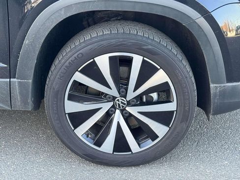 Used 2022 Volkswagen Taos SE image 8