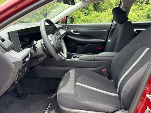 New 2025 Hyundai Sonata SEL image 12