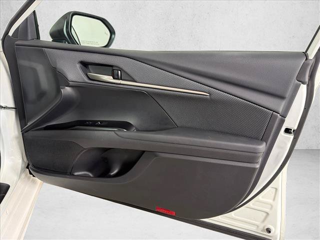 Used 2025 Toyota Camry SE w/ Multimedia Upgrade Package FWD image 15