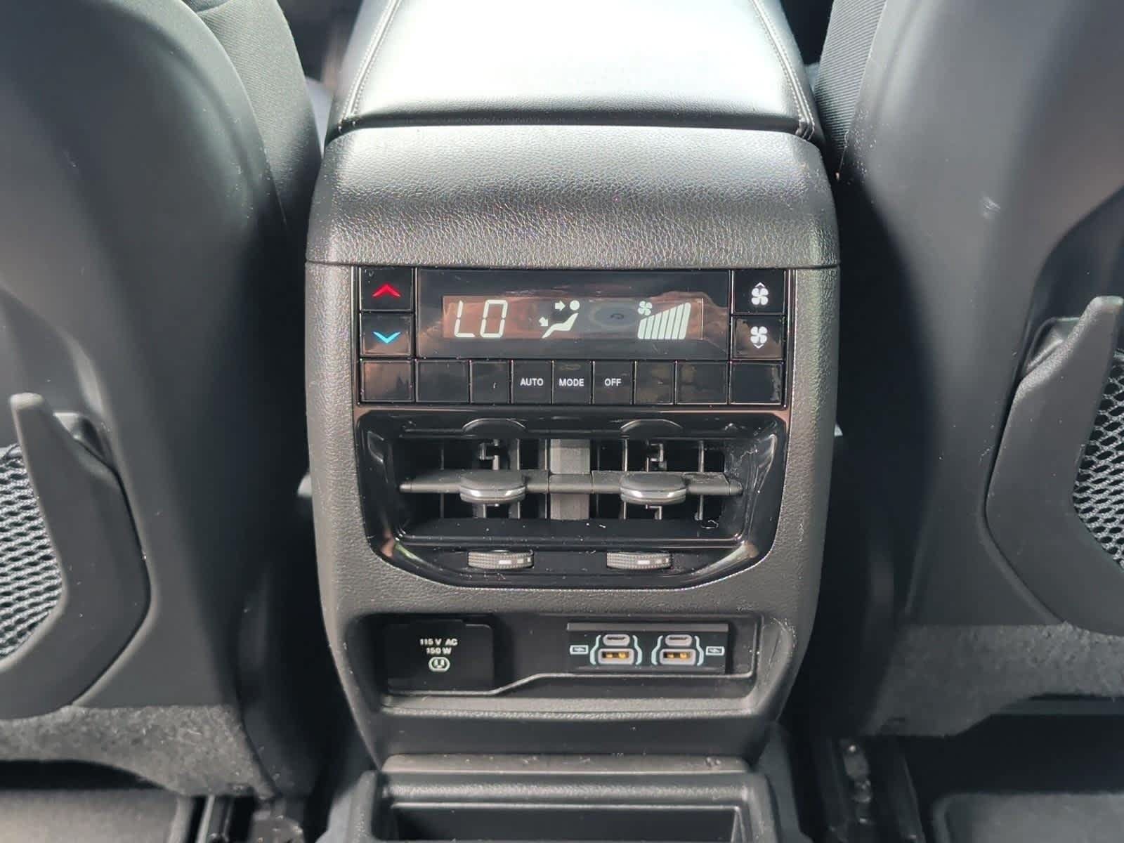 Used 2023 Jeep Grand Cherokee L Laredo AWD/4WD image 31