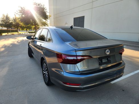 Used 2020 Volkswagen Jetta SE image 18