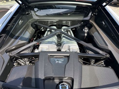 Used 2018 Audi R8 V10 plus AWD/4WD image 13