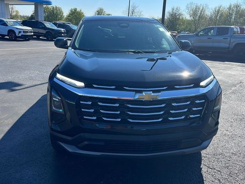 Used 2025 Chevrolet Equinox LT image 8