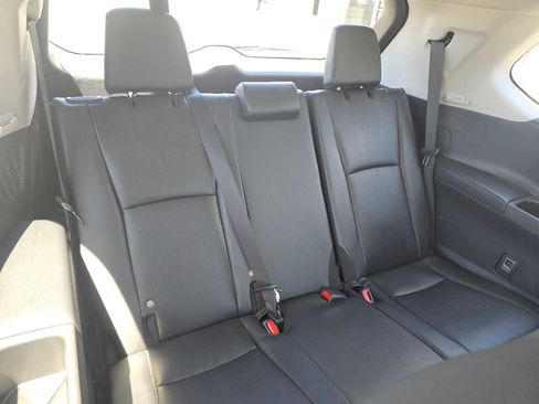 Used 2024 Toyota Grand Highlander AWD image 13