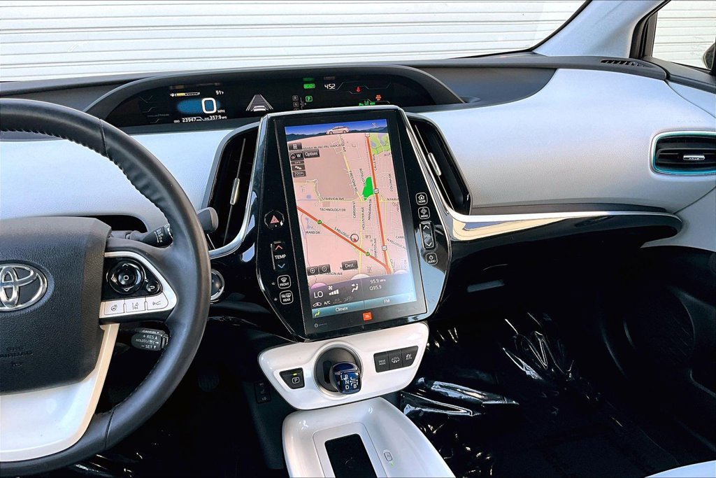 Certified 2019 Toyota Prius Prime Advanced FWD image 9