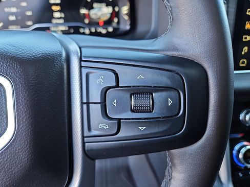 Used 2023 GMC Yukon Denali image 18