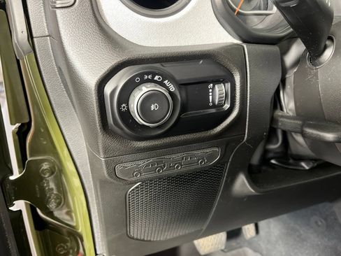 Used 2024 Jeep Wrangler Unlimited Sport AWD/4WD image 27