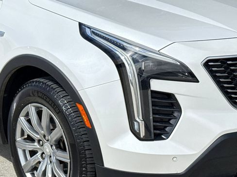 Used 2019 Cadillac XT4 Premium Luxury w/ Technology Package image 11