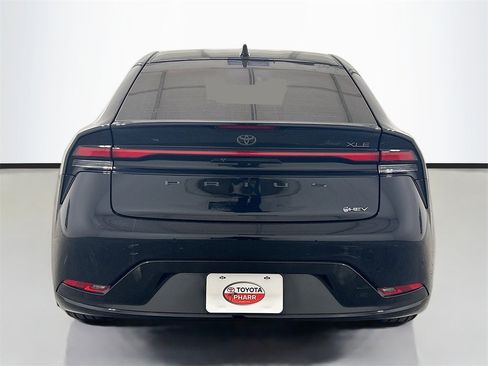 Used 2024 Toyota Prius XLE image 5