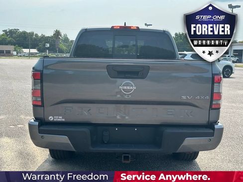 Used 2022 Nissan Frontier SV AWD/4WD image 5
