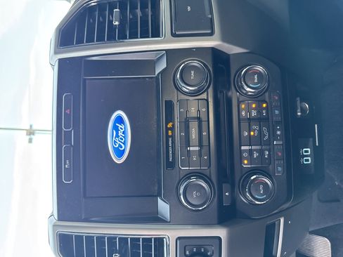 Used 2017 Ford F150 Lariat image 30