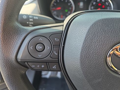 Certified 2022 Toyota RAV4 XLE image 16