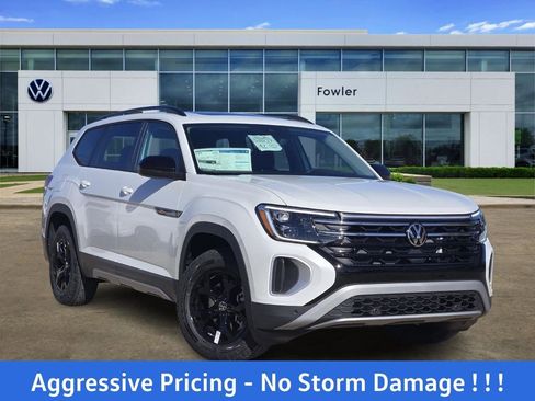 New 2026 Volkswagen Atlas Peak Edition AWD/4WD image 1