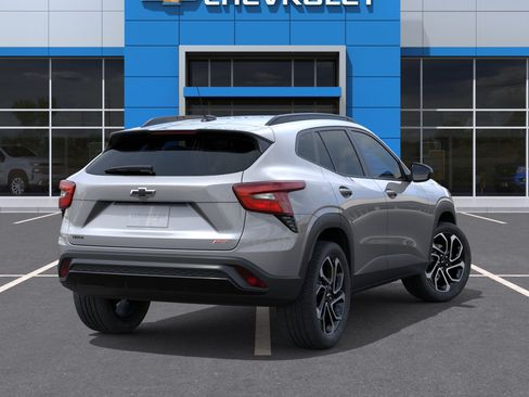 New 2026 Chevrolet Trax RS w/ Driver Confidence Package FWD image 4