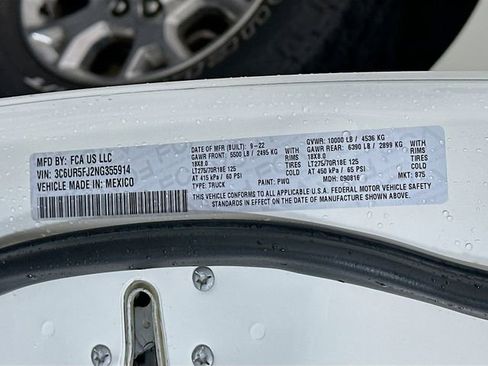 Used 2022 RAM 2500 Laramie w/ Protection Group image 32