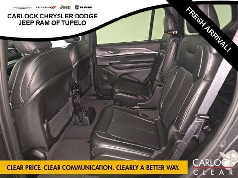 Used 2024 Jeep Grand Cherokee L Limited w/ Luxury Tech Group II image 9
