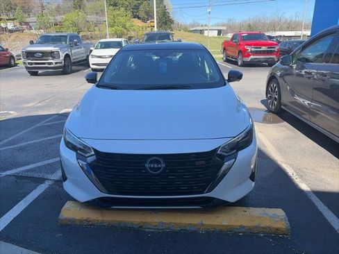 Used 2024 Nissan Sentra SR w/ SR Premium Package image 1