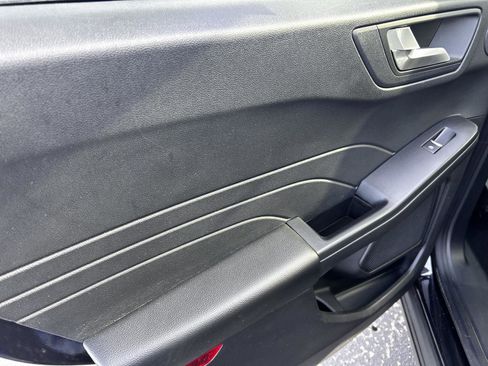 Used 2021 Ford Escape Titanium w/ Class II Trailer Tow Package image 12