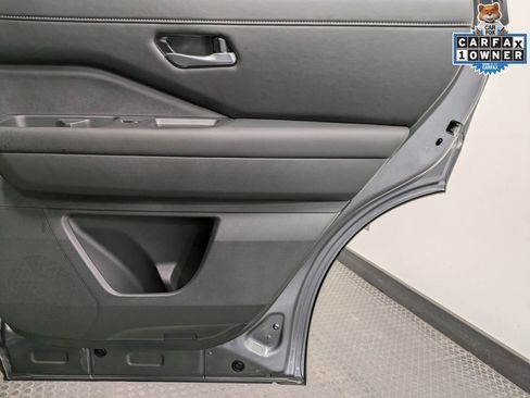 Used 2025 Nissan Pathfinder SL w/ SL Premium Package image 25