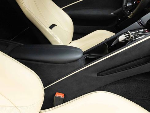 Used 2022 Ferrari Roma image 26