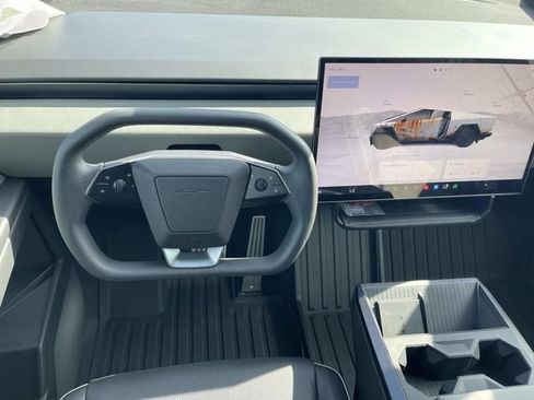 Used 2024 Tesla Cybertruck AWD Crew Cab image 13