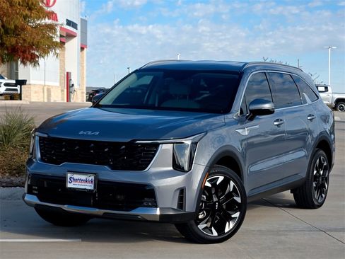 Used 2025 Kia Sorento EX image 2