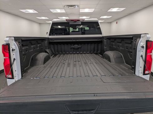 Used 2025 Chevrolet Silverado 2500 High Country w/ High Country Premium Package image 25