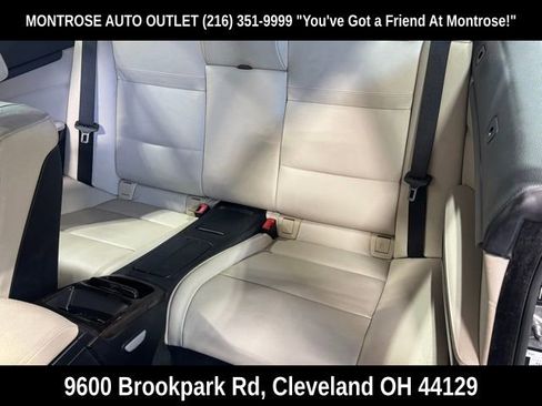 Used 2011 BMW 335i Convertible image 26