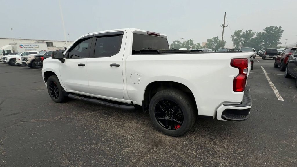 Used 2023 Chevrolet Silverado 1500 RST w/ Redline Edition AWD/4WD image 6