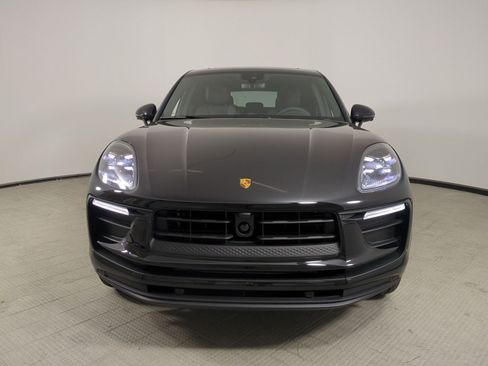 New 2026 Porsche Macan AWD/4WD image 6