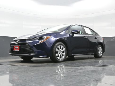 Used 2026 Toyota Corolla LE FWD image 26