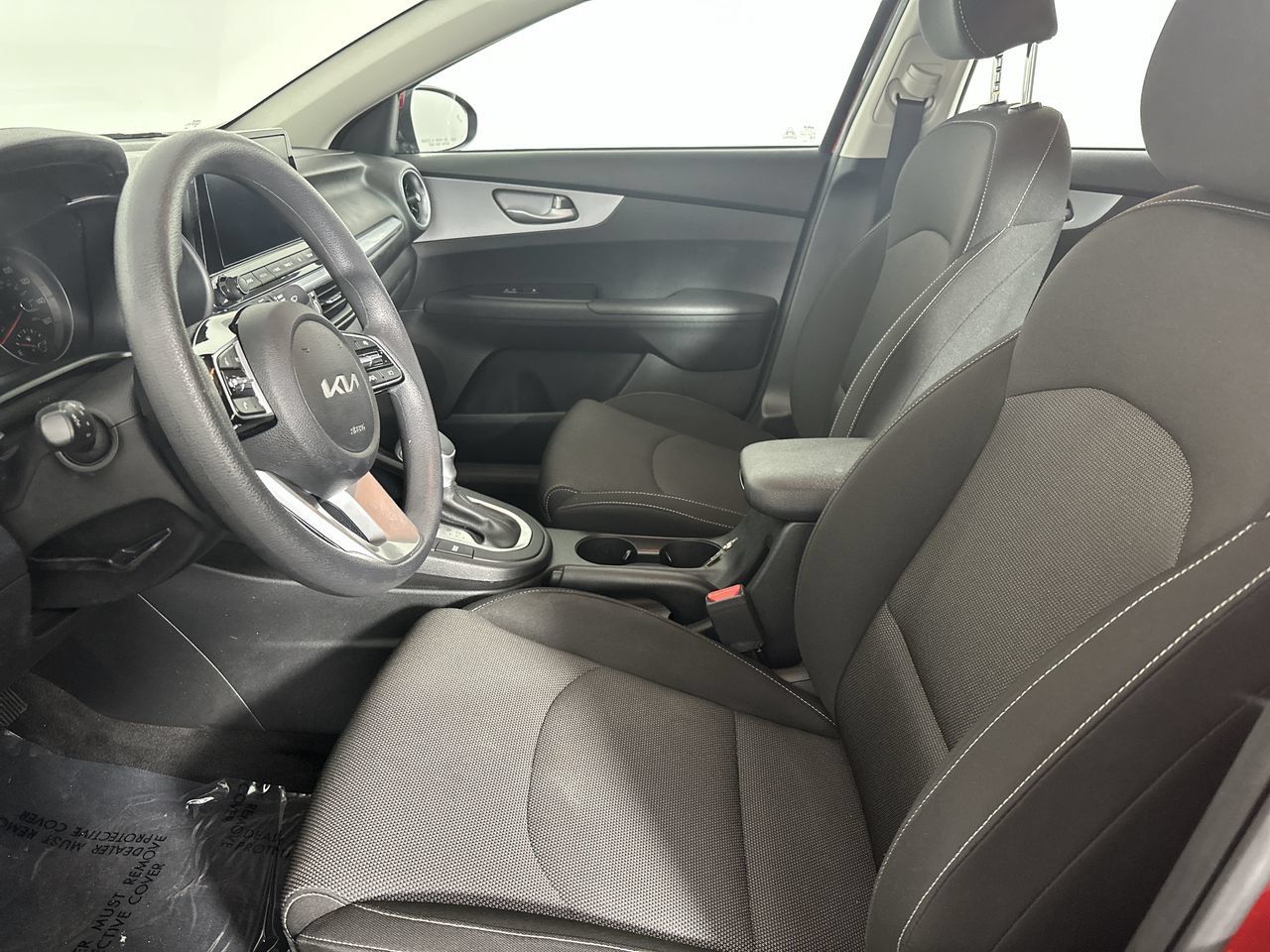 Certified 2023 Kia Forte LXS w/ LXS Technology Package FWD image 2