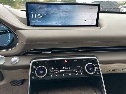 Used 2023 Genesis GV80 2.5T w/ Prestige Package image 28