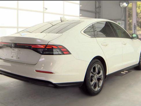 Used 2024 Honda Accord EX image 5