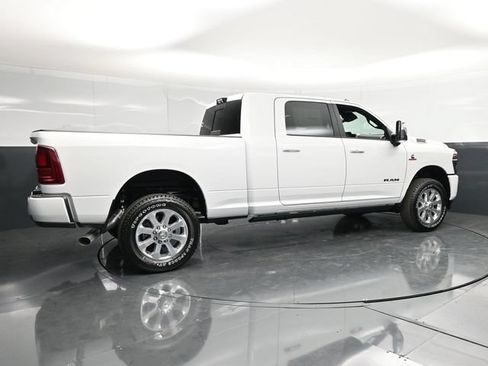 New 2026 RAM 2500 Laramie AWD/4WD image 2