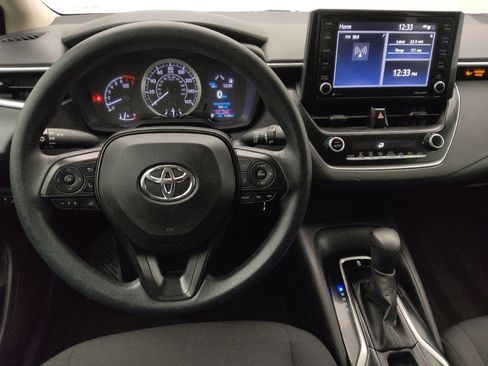 Used 2022 Toyota Corolla LE FWD image 22