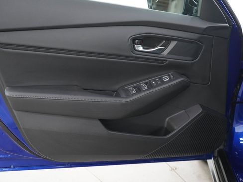 Used 2025 Honda Accord Sport image 17