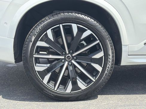 Used 2026 Volvo XC90 B6 Plus w/ Protection Package Premier AWD/4WD image 28