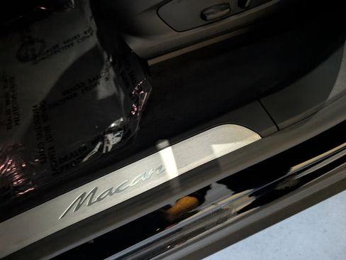 Used 2025 Porsche Macan Electric image 34