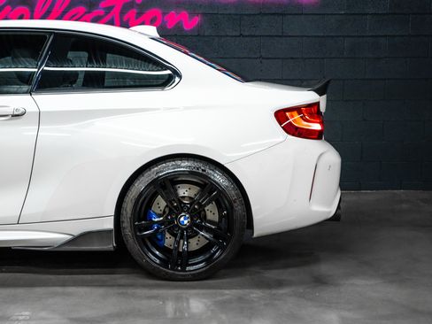 Used 2017 BMW M2 RWD image 11