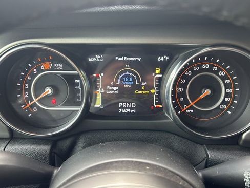 Used 2021 Jeep Wrangler Unlimited Sport AWD/4WD image 17