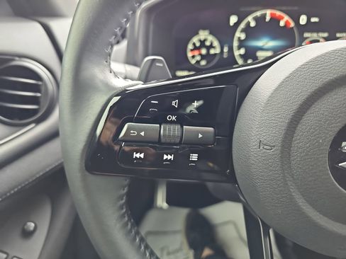 Used 2024 Nissan Z Sport w/ Floor Mat Package image 16