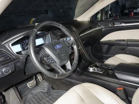 Used 2018 Ford Fusion Titanium AWD/4WD image 11