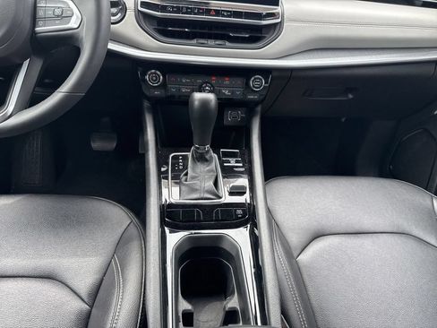Used 2025 Jeep Compass Limited AWD/4WD image 20
