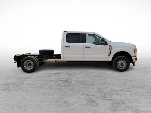 New 2026 Ford F350 XL w/ XL Chrome Package image 12