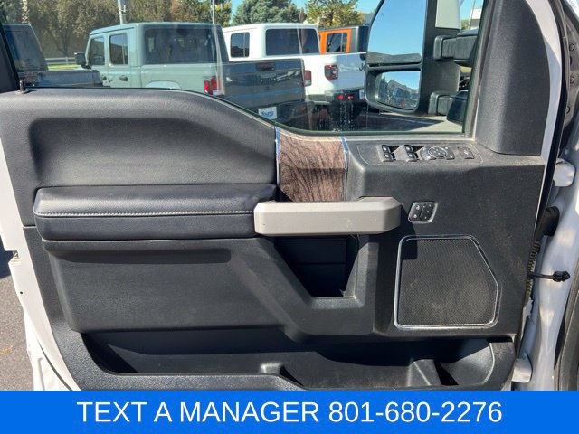 Used 2019 Ford F250 Lariat w/ Lariat Ultimate Package AWD/4WD image 18